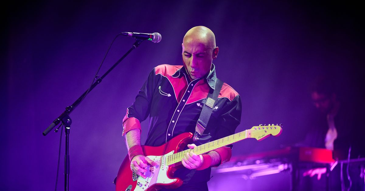 DIRE STRAITS - 50 YEARS — bROTHERS iN bAND